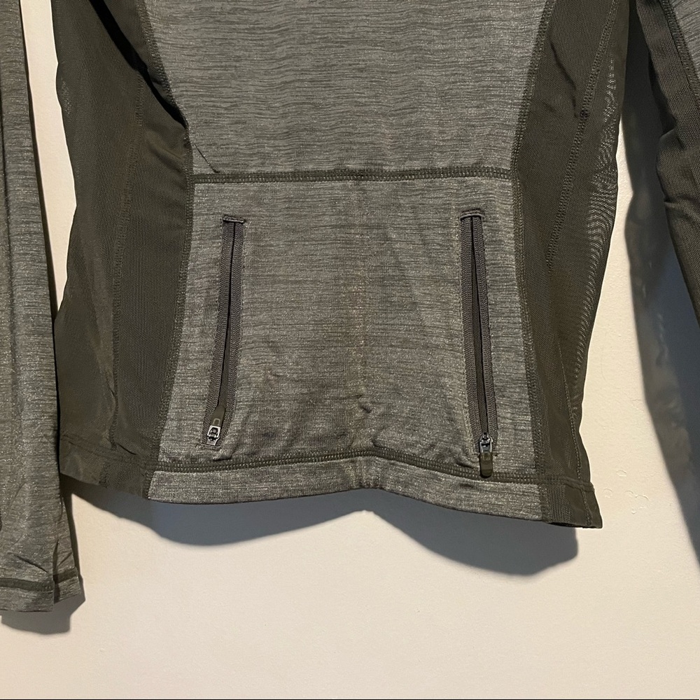 LULULEMON *RARE* CATCH ME AIR JACKET - Picture 7 of 11